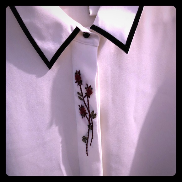 RARE Floral Appliqué with Pinstriping Black Diamond cut buttons & button placket - Picture 2 of 7